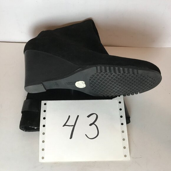 AEROSOLES Wedge Knee HIgh Black Suede Boots Womens 9.5 - Picture 12 of 12
